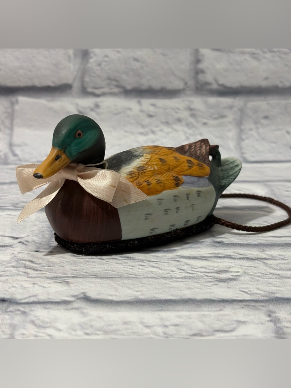 Vintage hand-painted ceramic mallard duck figurine w felt bottom